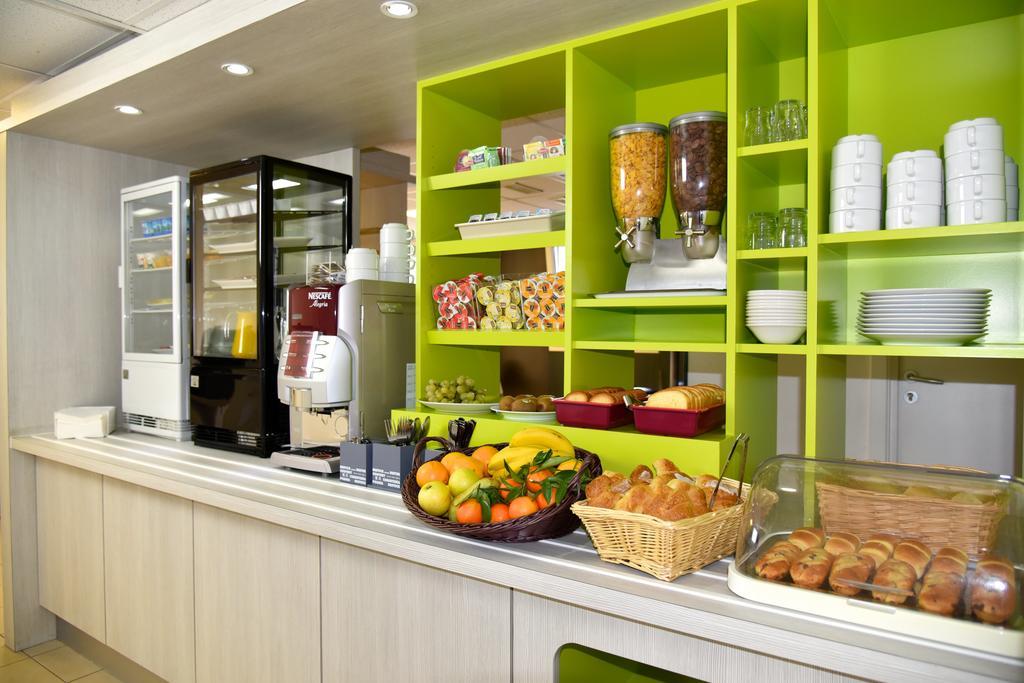 Sweet And Smart Sarreguemines - Hambach Hotel Екстериор снимка