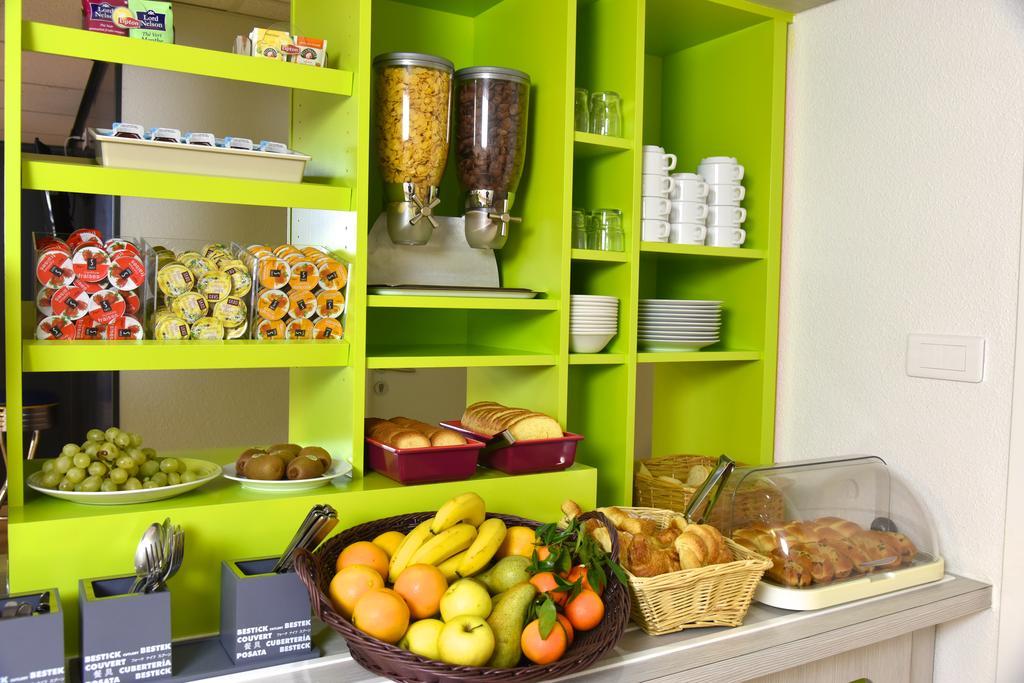 Sweet And Smart Sarreguemines - Hambach Hotel Екстериор снимка